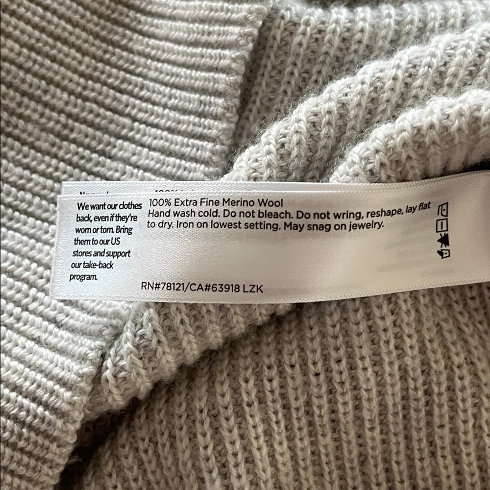 Eileen Fisher Merino Wool Mock Turtleneck Gray Minimalist Capsule Sweater Size M - Picture 9 of 13
